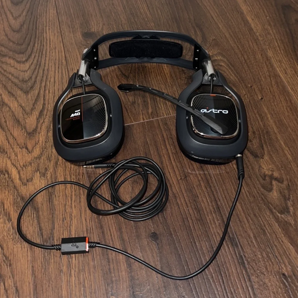 Xbox One and Astro A40 TR headset